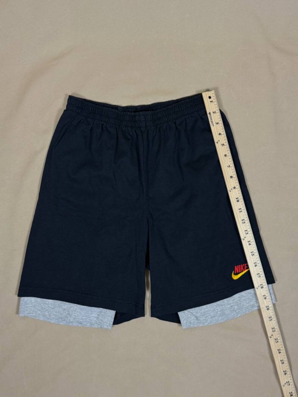 Vintage Nike Shorts Men's Medium Navy Gray Made in Canada Cotton Swoosh - Picture 8 of 10